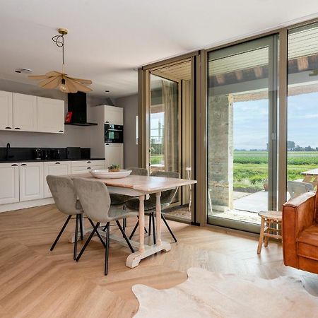 Appartement De Dageraad In Monumentale Boerderij Kimswerd Kültér fotó