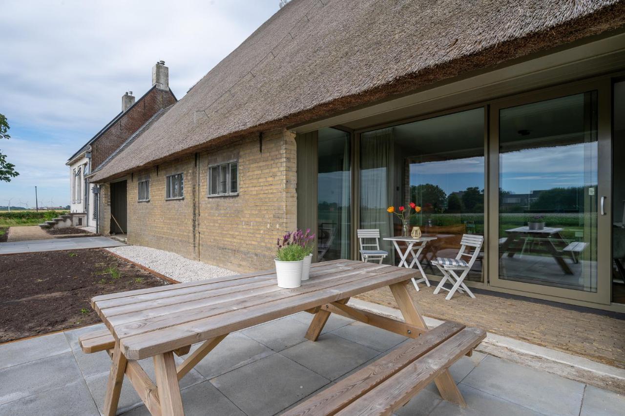 Appartement De Dageraad In Monumentale Boerderij Kimswerd Kültér fotó
