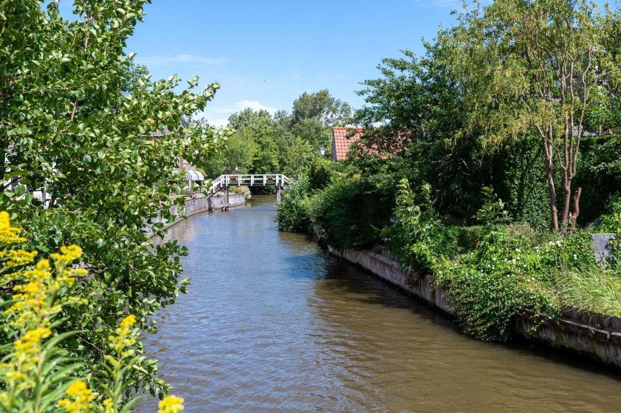 Appartement De Dageraad In Monumentale Boerderij Kimswerd Kültér fotó