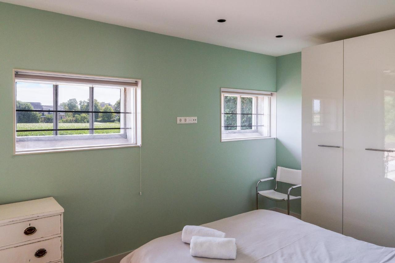 Appartement De Dageraad In Monumentale Boerderij Kimswerd Kültér fotó