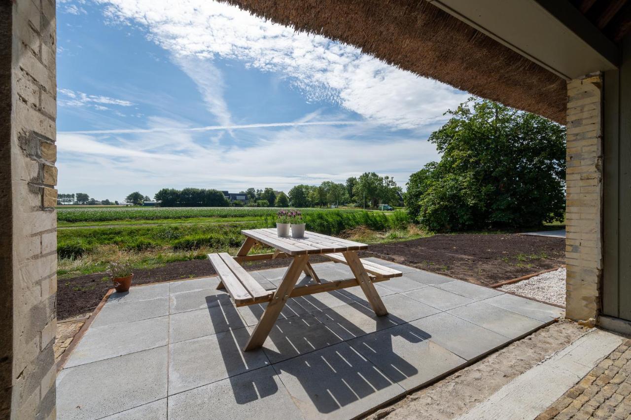 Appartement De Dageraad In Monumentale Boerderij Kimswerd Kültér fotó