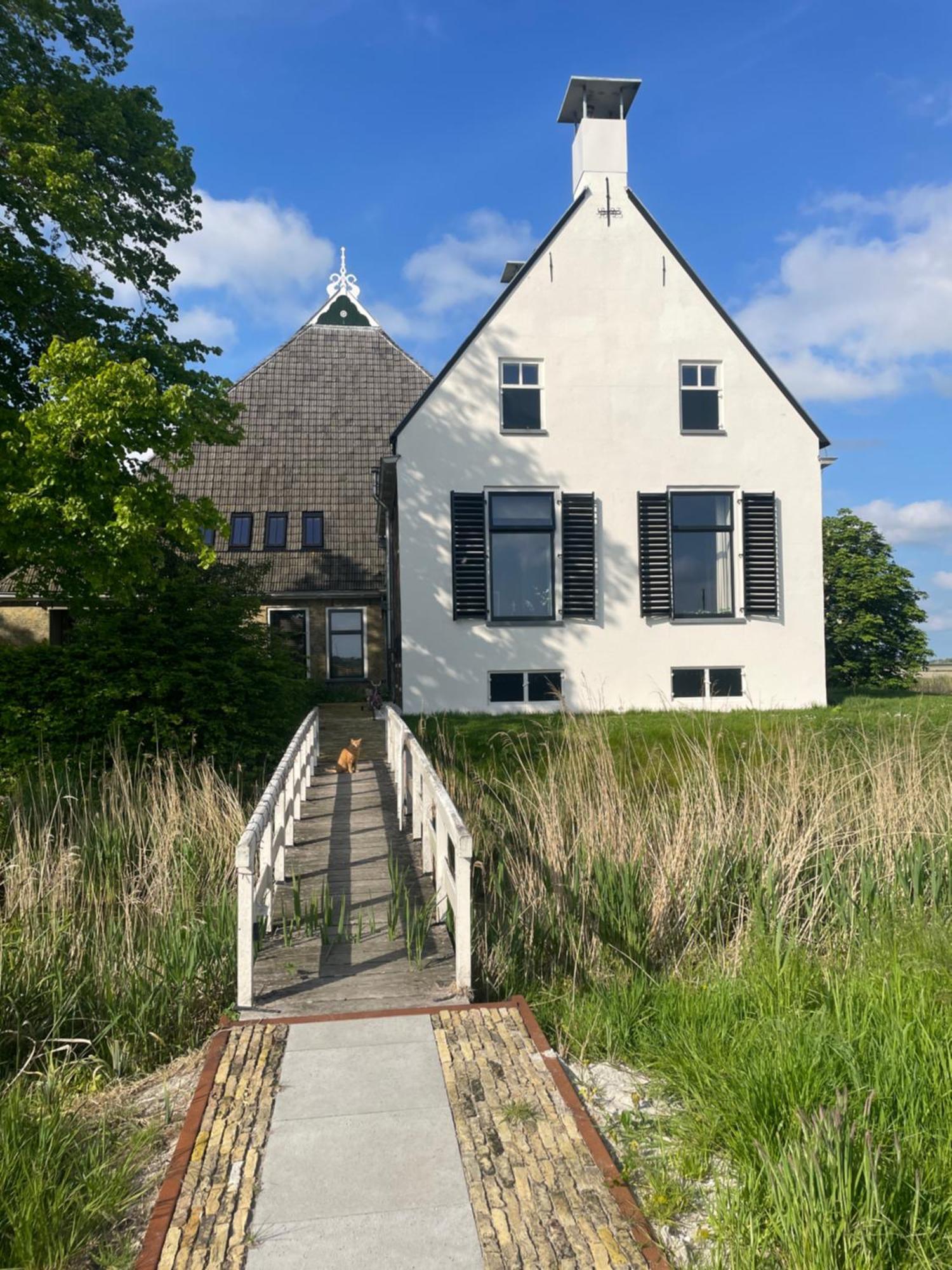 Appartement De Dageraad In Monumentale Boerderij Kimswerd Kültér fotó