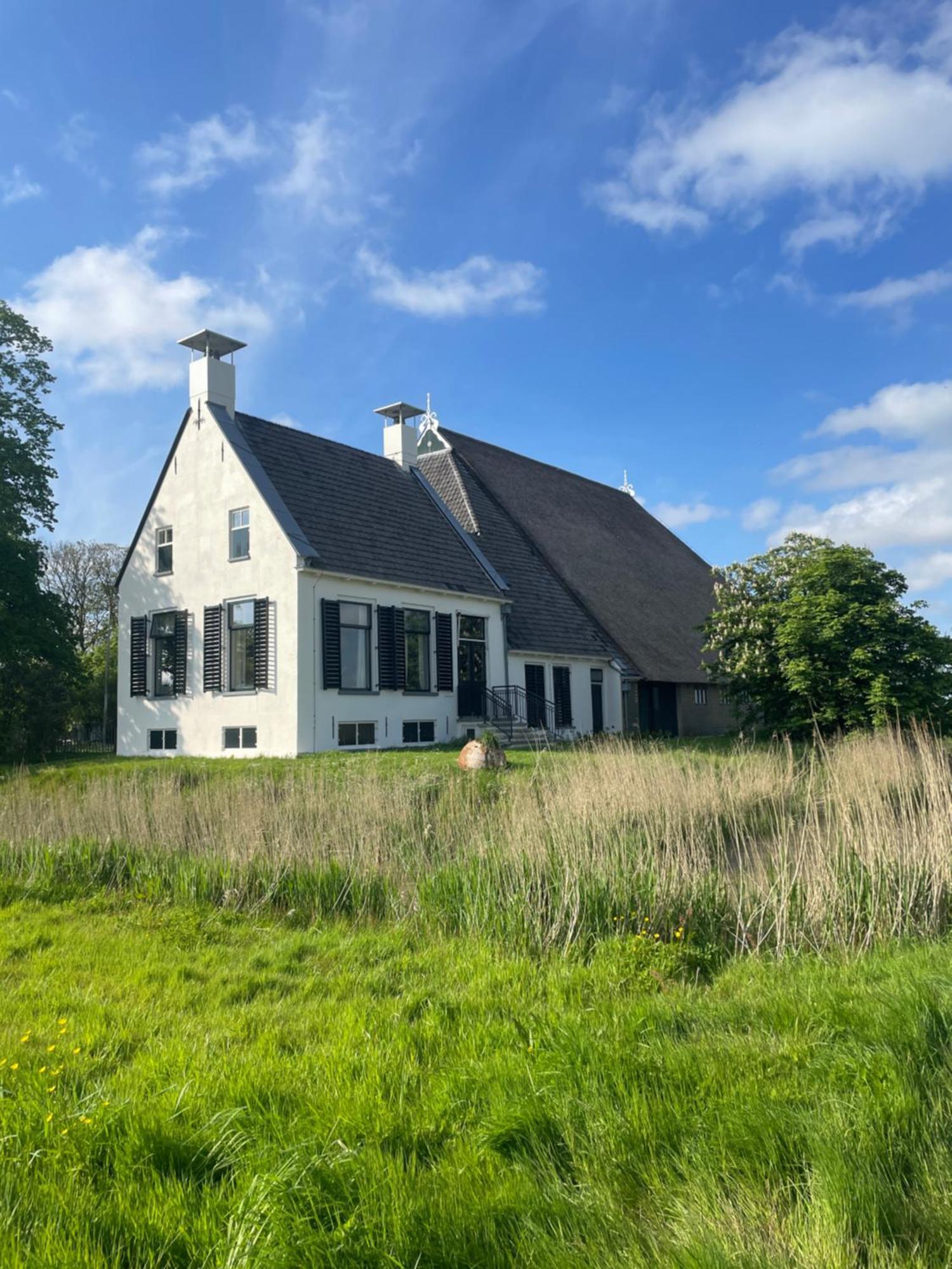 Appartement De Dageraad In Monumentale Boerderij Kimswerd Kültér fotó